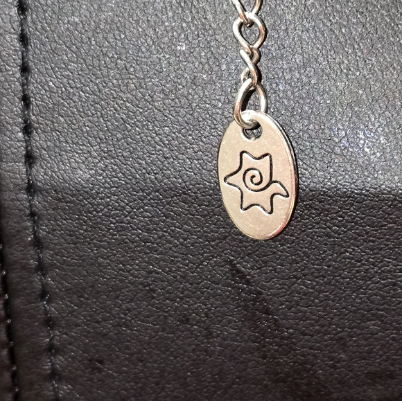 Asymmetrical Round Multi Strand Rope Necklace - Picture 4 of 5